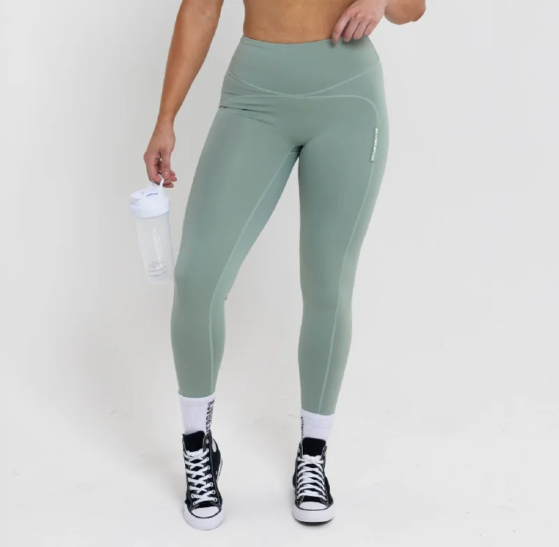 Women's Metallic Tight Trousers in Gold for a Glamorous Party EnsembleUnstoppable Leggings Green