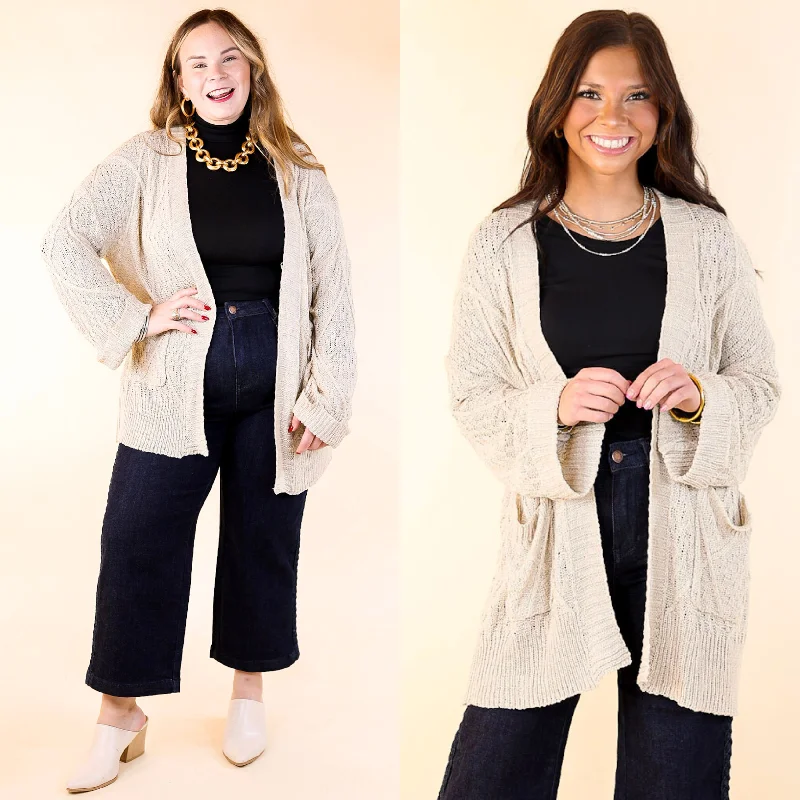 boyfriend style women cardigan for a relaxed fitFashionable Comfort Knit Cardigan with Pockets in Light Taupe