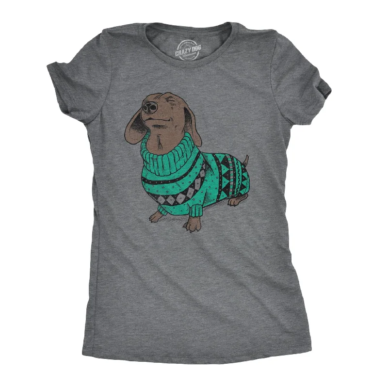 Sleeveless Women T Shirt for Summer ComfortDachshund In Christmas Sweater Women's T Shirt