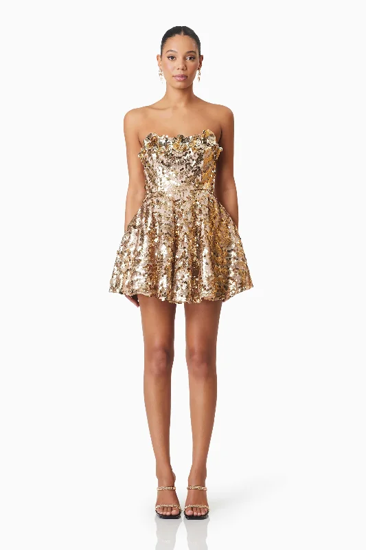 Long - Sleeve Women Dress in Velvet for a Luxurious Winter LookAlisha Strapless Fit & Flare Mini Dress In Gold