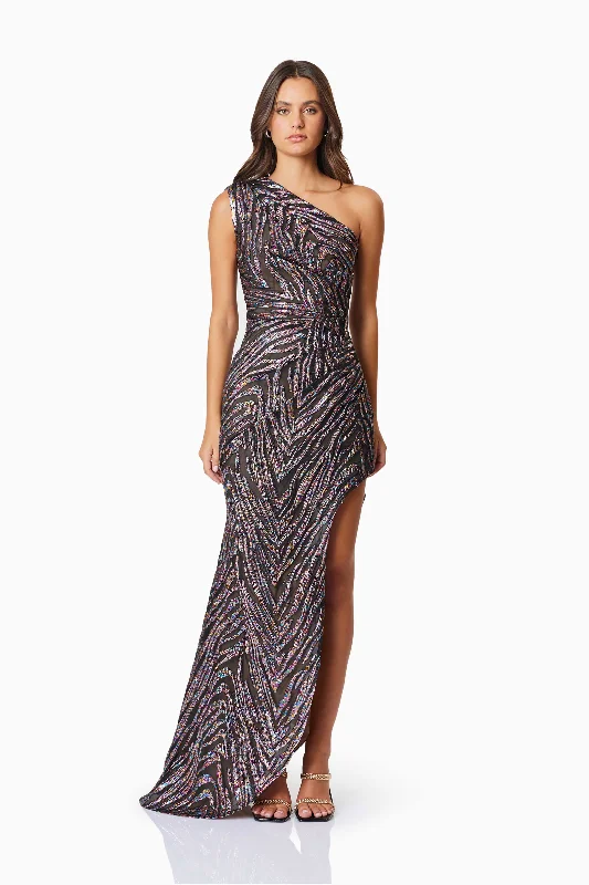 Halter Neck Women Dress to Show Off the Shoulders and NecklineMikayla Cocktail Maxi Gown In Purple