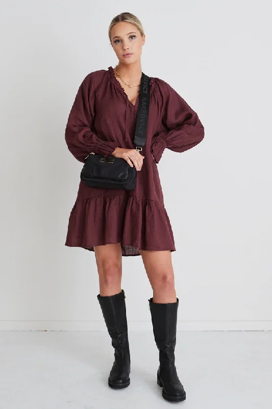 Plus Size Women Dress with a Flattering A - Line Cut for Comfort and StyleMystic Raisin Linen Pleated Smock Dress