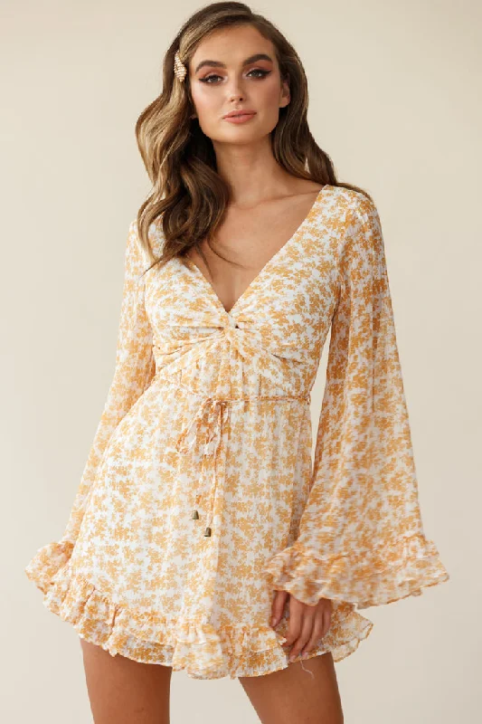 Pleated Women Dress with a Timeless and Elegant TexturePerri Bell Sleeve Twist Knot Bust Dress Floral Print Yellow