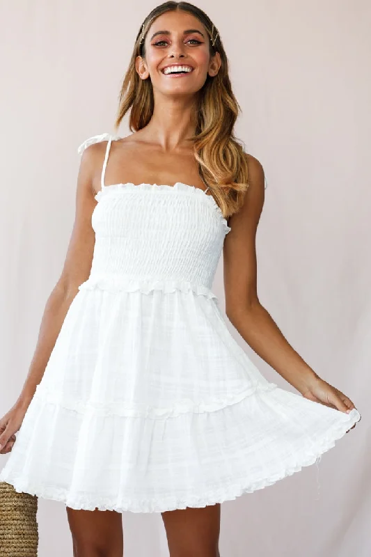 Halter Neck Women Dress to Show Off the Shoulders and NecklineSherry Tied Shoulder Shirred Bust Dress White