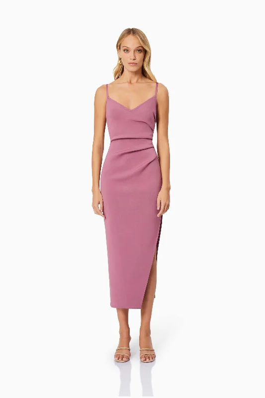 Empire Waist Women Dress to Accentuate the Bust and Conceal the WaistVera Fitted Maxi Dress In Pink