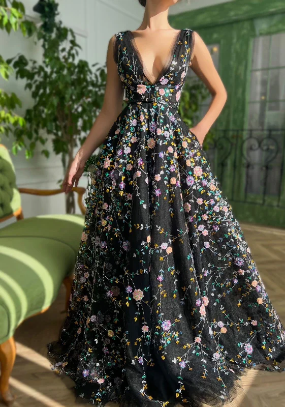 Midi dresses with lace - up fronts for a unique and adjustable styleInflorescence Gown