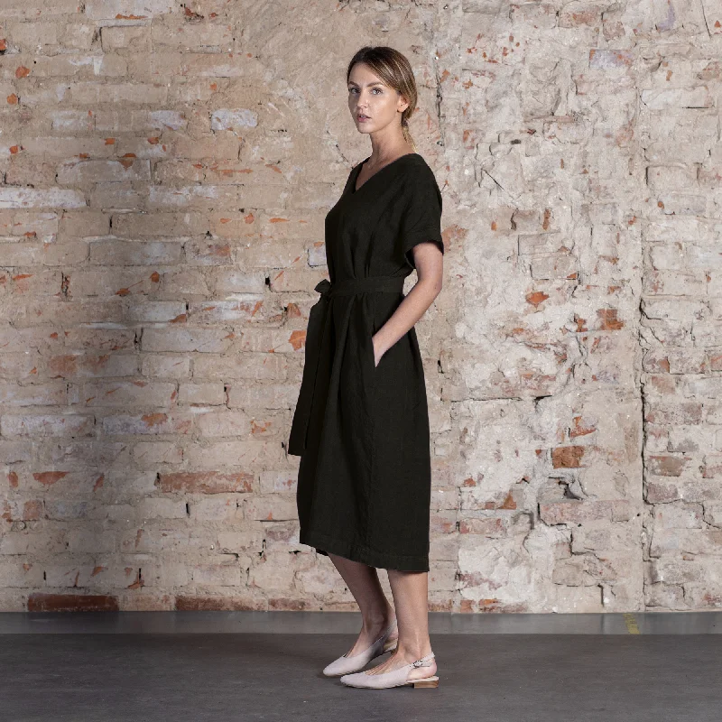 Midi dresses with one - shoulder designs for a modern and asymmetric styleLoose Dress Joelle Pure Black