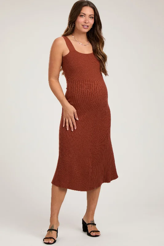 Midi dresses with side slits for a sexy and elegant appearanceRust Sweater Knit A-Line Maternity Midi Dress