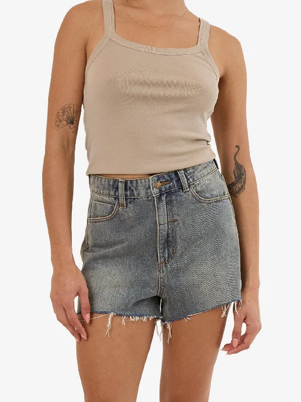 Bermuda Women Shorts for a Classic and Sophisticated LookSadie Short - Worn Out Blue