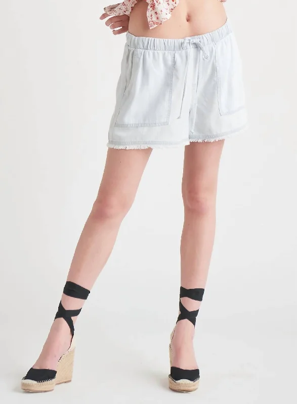 Bermuda Women Shorts for a Classic and Sophisticated LookSp22 Tencel Frayed Hem Short In Blue