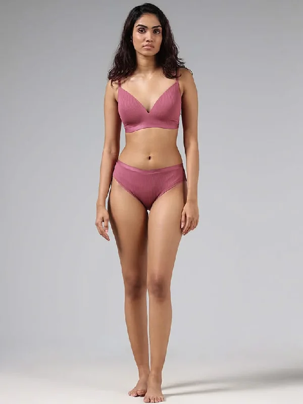 Twill Women Shorts with a Smooth Texture and DurabilityWunderlove Dark Pink High Leg Brief