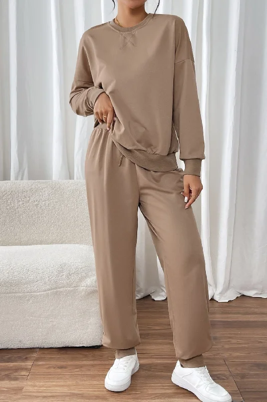 Ruffled Bodysuits with a Playful and Feminine TouchRound Neck Long Sleeve Top and Pants Set