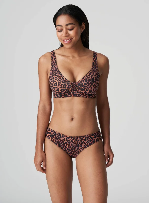 Lace - trimmed bikini for an elegant and romantic touchPrima Donna Swimwear: Holiday Rio Bikini Brief Chocolate